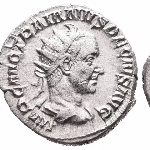 Antoninian, 249 - 251, Rv: PANNONIAE, dvě stojící Pannonie čelně vedle sebe, každá