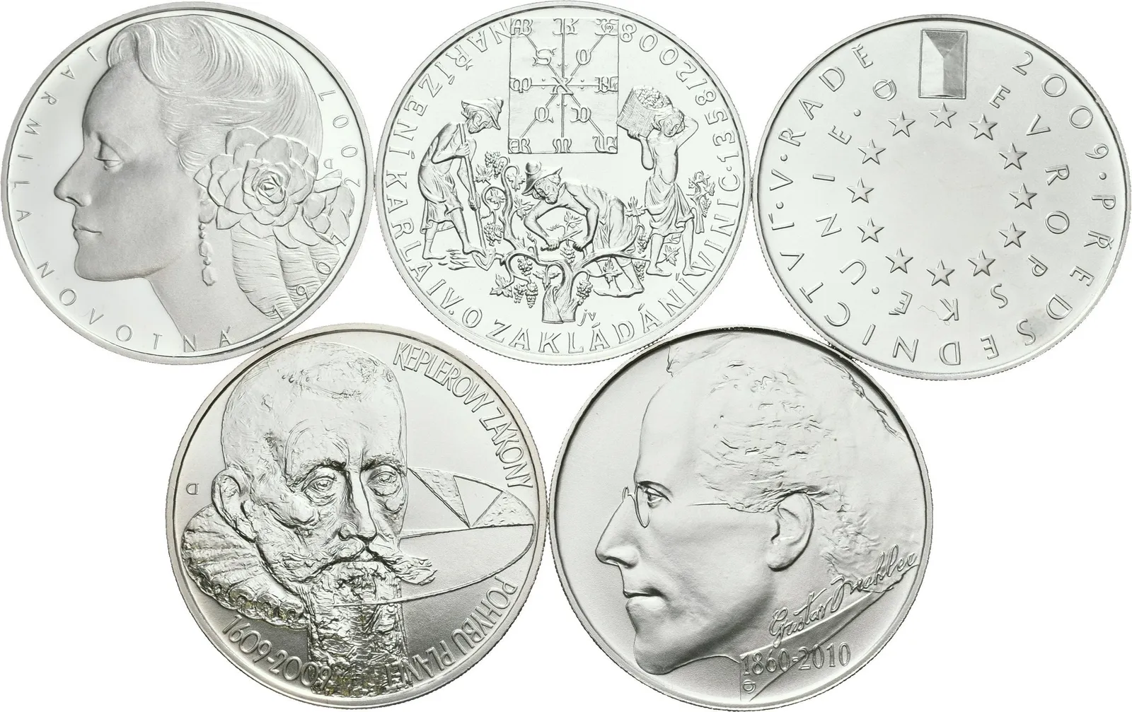 Soubor mincí 200 Kč 2007 - Jarmila Novotná, 2008 - Zakládání vinic, — 1